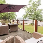 Loubi's Lakeside Casa vacanze *
