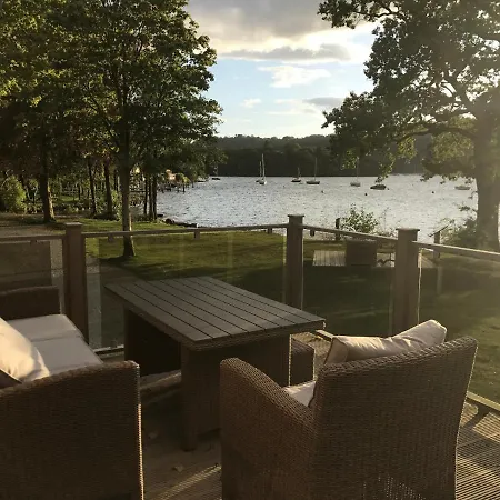 度假居 Loubi's Lakeside *