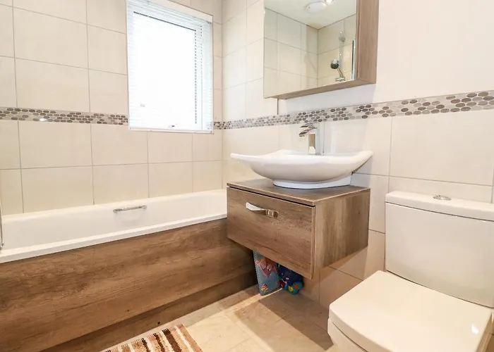 Loubi's Lakeside * Windermere