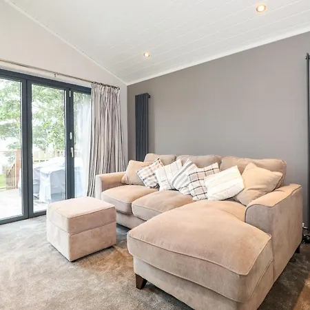 Loubi's Lakeside * 温德米尔