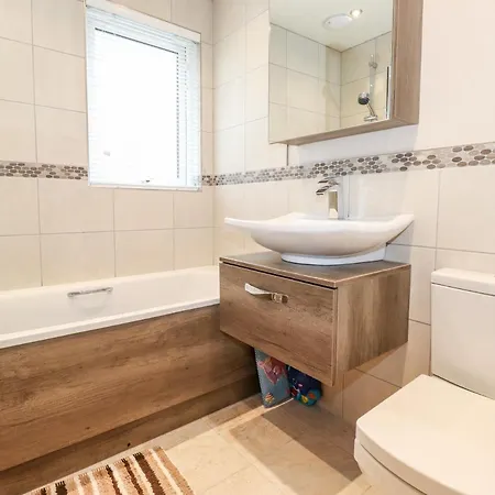 Loubi's Lakeside * 温德米尔